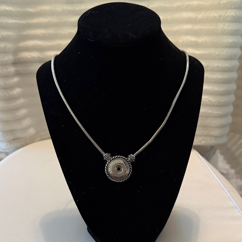 Ginger Snap Pendant